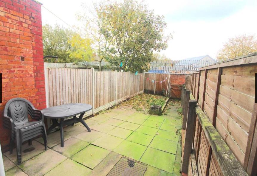 Private Double Room Near City Centre, Coventry Buitenkant foto